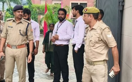 17 केंद्रों पर PET का इम्तिहान, प्रशासन का कड़ा पहरा:मोबाइल-स्मार्ट वॉच अन्य इलेक्ट्रॉनिक उपकरण पर प्रतिबंध; मजिस्ट्रेट ने संभाला मोर्चा