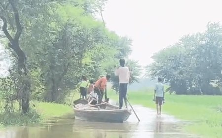 यूपी में बारिश थमी, 8 नदियां उफान पर:गोंडा के 26 गांव में बाढ़, 2 की डूबने से मौत; उन्नाव में सड़क पर 3 फीट बह रहा पानी