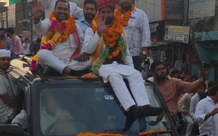 संभल में बीजेपी अल्पसंख्यक मोर्चा के प्रदेश मंत्री का रोड-शो:आधे घंटे तक लगा जाम, बोले- 2027 में सरकार बनाएंगे, मुसलमानों को जोड़ेंगे