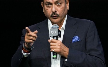 बुमराह को वर्ल्डकप तक तीनों फॉर्मेट नहीं खेलने चाहिए- शास्त्री:पूर्व कोच ने टेस्ट में प्राथमिकता और सीमित उपयोग की सलाह दी