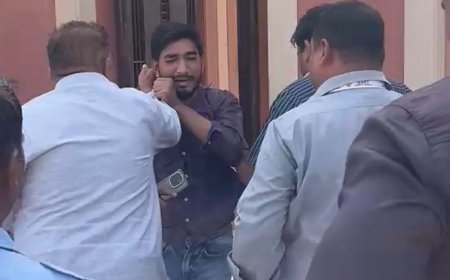 ग्रेटर नोएडा कॉलेज में छात्र को सिक्योरिटी गार्डों ने पीटा:2 सिक्योरिटी सुपरवाइजर गिरफ्तार, नौकरी से निकाला