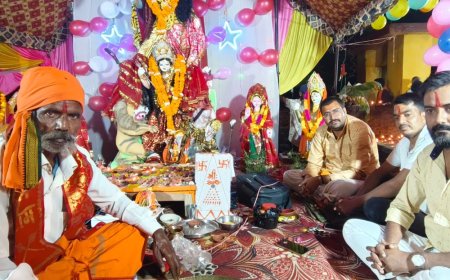 महाष्टमी पर मां दुर्गा की भक्ति:माता रानी को 56 प्रकार के भोग अर्पित किए; क्षेत्र में सुख-समृद्धि की कामना की