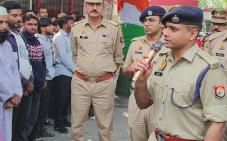 मुजफ्फरनगर के सिविल लाइन थाने में पुराने अपराधियों की परेड:‘ऑपरेशन चक्रवात’ के तहत दिलाई अपराध से दूर रहने की शपथ