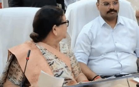 नगर आयुक्त पर भड़कीं महापौर:बोलीं- कानपुर में रहना है तो काम करना पड़ेगा, झगड़ा सिर्फ अधिकार का है