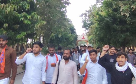 ABVP कार्यकर्ताओं ने लगाया ‘अराजकता हटाओ, देश बचाओ’ का नारा:चित्रकूट में प्रदर्शन कर राष्ट्र की एकता, अखंडता और सामाजिक सद्भाव बनाए रखने का आह्वान