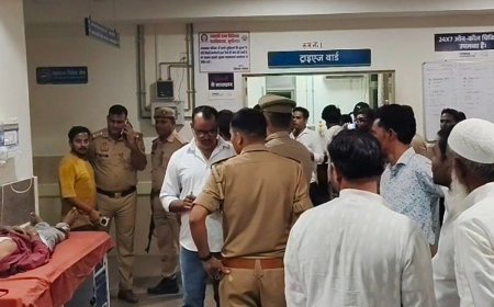 कुशीनगर में अज्ञात वाहन ने बाइक सवार को रौंदा:एक युवक की मौत, साथी गंभीर रूप से घायल; गोरखपुर रेफर