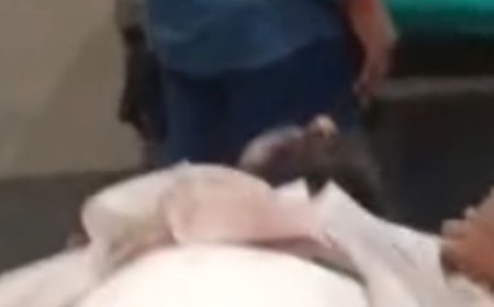 पत्नी से झगड़े के दौरान पति ने चाकू मारा:युवक के पेट में गहरा घाव, गंभीर हालत में मेडिकल कॉलेज गोरखपुर रेफर