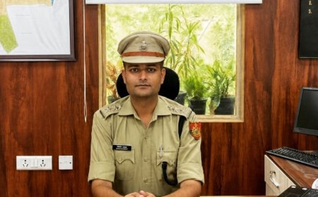 दिल्ली ACP विवेक भगत को एडिशनल-DCP चार्ज देने पर रोक:महिला पत्रकार से बदसलूकी का आरोप, जांच होने तक पद नहीं संभालेंगे; सरकार बोली- यह प्रमोशन नहीं