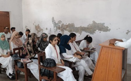दहेज विरोधी जागरूकता अभियान:गुलावठी में छात्र-छात्राओं ने दहेज रहित विवाह का दिया संदेश