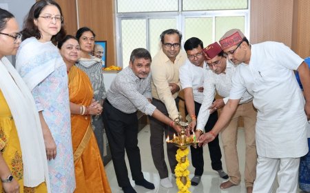 सीएसजेएमयू में गांधीवादी विचारों पर संगोष्ठी:विमल तिवारी बोले- एकता और सकारात्मक बदलाव की राह दिखाता है गांधी दर्शन