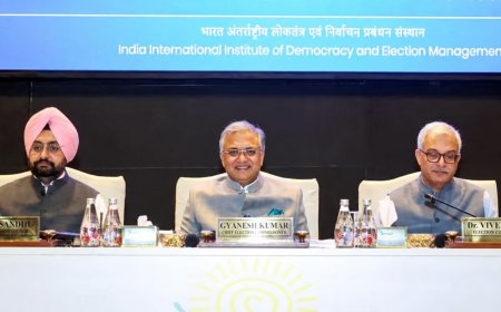 दो चुनाव आयुक्तों ने कैबिनेट सचिव को क्यों लिखी चिट्ठी? सूचना के अधिकार से बड़ा खुलासा!