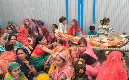 बॉयलर में भूसी डालते समय गड्ढे में गिरा था मजदूर:कानपुर देहात में फिसला पैर, परिजनों ने शव रखकर किया प्रदर्शन