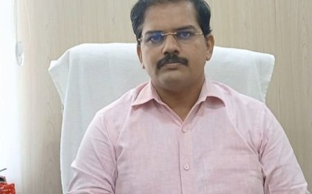 अमेठी में स्कूल से गायब मिले शिक्षक-कर्मचारी, हुए निलंबित:BSA ने किया था निरीक्षण, बच्चों को पढ़ाता मिला बाहरी व्यक्ति