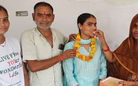 बाढ़ में घर बहा, अब बेटी बनी पुलिस में सिपाही:जीतू ने मेहनत से हासिल किया मुकाम, 10 साल पहले उजड़ा था आशियाना