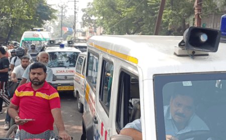 जागरूकता रैली बनी आफत, डेढ़ घंटे जाम में कराहा शहर:7 एंबुलेंस फसी, कचहरी के आसपास के रास्तों पर वाहनों की कतारें, दौड़ी ट्रैफिक पुलिस