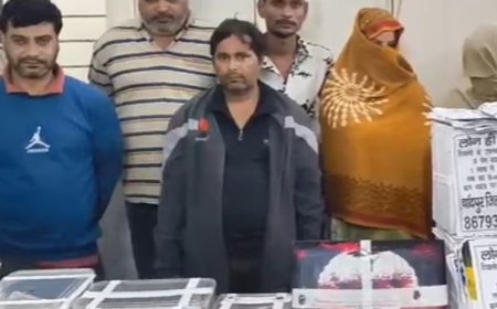 लोन का झांसा देकर ठगी, गिरोह के 6 सदस्य गिरफ्तार:2 महिलाएं शामिल, 22 मोबाइल-3 लैपटॉप और फर्जी लोन पंपलेट बरामद