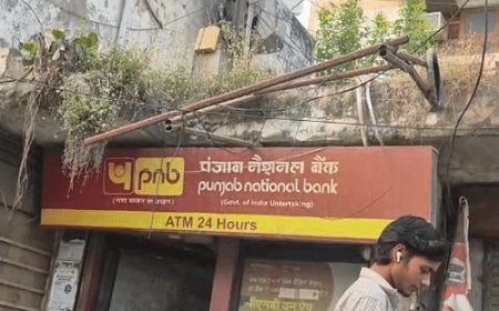 PNB एटीएम से छेड़छाड़, FIR:अलीगढ़ में बैंक शाखा से दूर लगे एटीएम में 3 अक्टूबर को हुई थी घटना, सीसीटीवी से संदिग्धों की पहचान करेगी पुलिस