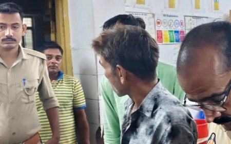 अज्ञात वाहन की टक्कर से पेट्रोल पंप मैनेजर की मौत:पीलीभीत में बीसलपुर-बरेली मार्ग पर हुआ हादसा, ड्यूटी से लौटते समय गई जान