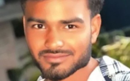 संभल में बाइक सवार युवक की सड़क हादसे में मौत:ट्रैक्टर में जुड़ी थ्रेसर मशीन ने टक्कर मारी, 20 मिनट दबा रहा