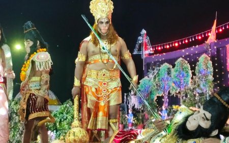मुरादाबाद रामलीला में बालि वध:हनुमान ने किया लंका दहन, राम-सुग्रीव मित्रता के प्रसंगों को दर्शकों ने किया पसंद