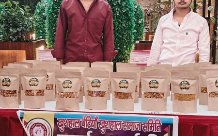 डांडिया कार्यक्रम में सजी दुर्गा प्रदर्शनी:नमकीन से लेकर व्रत के चिप्स तक, दुर्गा प्रदर्शनी में दिखे खाद्य उत्पाद