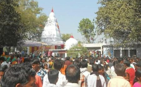 प्रतापगढ़ के भैरवनाथ धाम में उमड़े श्रद्धालु:दर्शन-पूजन के लिए लगी कतारें, सुख-समृद्धि की कामना की