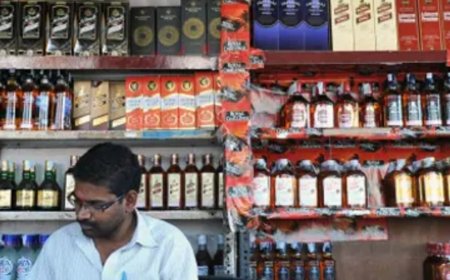 भास्कर अपडेट्स:केरलम में 23 से कम उम्र वालों को शराब परोसी तो एक्शन होगा, 3 युवाओं की सड़क हादसे में मौत के बाद फैसला