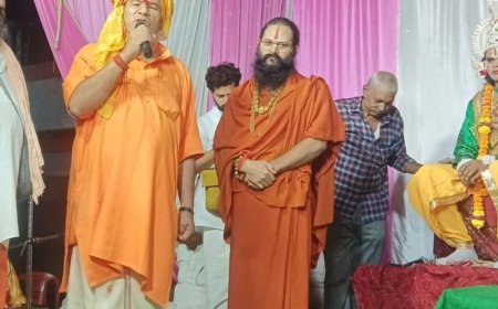 पुरवा तरौहां में धनुषयज्ञ का भव्य मंचन:धनुष टूटते ही सीता ने श्रीराम को पहनाई वरमाला, गूंजे जयकारे