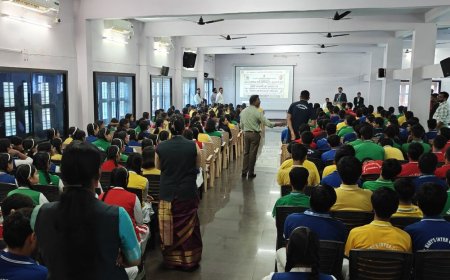 इटावा जिला न्यायाधीश ने छात्रों को पॉक्सो एक्ट समझाया:सेंट मेरी कॉलेज में 550 विद्यार्थियों को बाल सुरक्षा के प्रति जागरूक किया