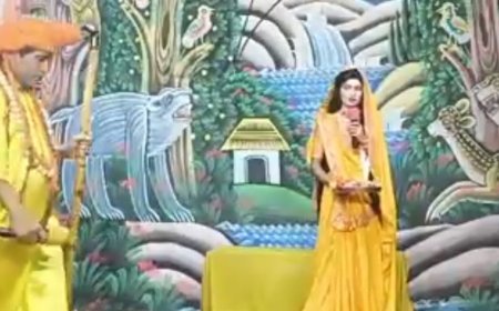 सरायखेमा की रामलीला में भावुक क्षण:साधु वेश में सीता को हर ले गया रावण, जटायु ने बचाने के लिए किया संघर्ष