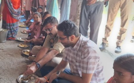 डीएम-एसपी ने बच्चों के साथ खाया मिड-डे मील:रुद्रपुर के कंपोजिट विद्यालय का औचक निरीक्षण कर परखी भोजन की गुणवत्ता और व्यवस्थाएं