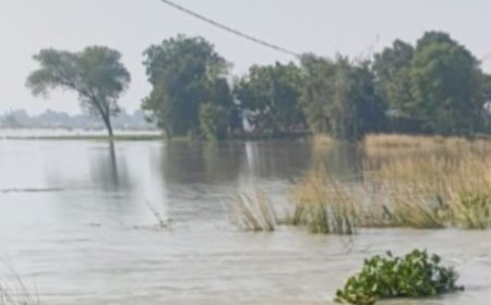 सरयू की बाढ़ से प्रभावित गांवों में बनेंगे बाढ़ शरणालय:वीबी-जी राम जी योजना के तहत निर्माण को बढ़ावा, 12 से अधिक गांव हर साल होते हैं प्रभावित