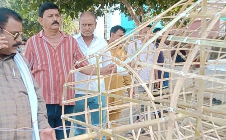 हिंदू-मुस्लिम एकता की मिसाल:मुस्लिम कारीगर बना रहे 60 फीट ऊंचा रावण, परिवार की चौथी पीढ़ी जुड़ी