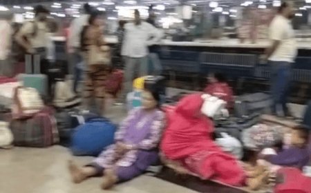 PET के लिए आगरा पहुंच रहे 1.20 लाख छात्र:ट्रेनों में भीड़, पंडाल में सो रहे छात्र का फोन चोरी