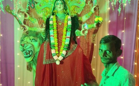 गुराई में मां कूष्मांडा की आरती:नवरात्रि के चौथे दिन उमड़े श्रद्धालु, पूजा अर्चना के बाद प्रसाद वितरण