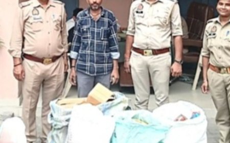 मेरठ में अवैध पटाखों की बिक्री पकड़ी:कोटला बाजार में जीने के नीचे छिपाकर रखा था स्टॉक, FIR