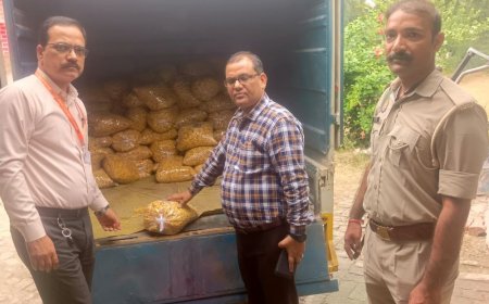 रायबरेली में 163 किलो नमकीन जब्त, 837 पैकेट सील:रसेहता और तकिया बूढ़नपुर में खाद्य सुरक्षा विभाग ने की कार्रवाई