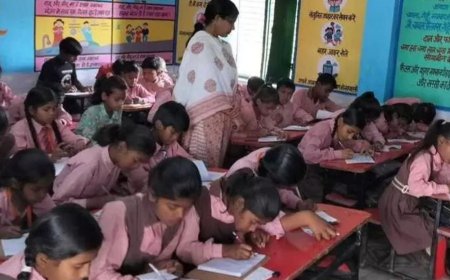 यूपी की परिषदीय स्कूलों में 17 नवंबर से अर्द्धवार्षिक परीक्षाएं:कक्षा 1 का मौखिक तो, कक्षा 2–8 तक 50 अंकों का होगा लिखित पेपर