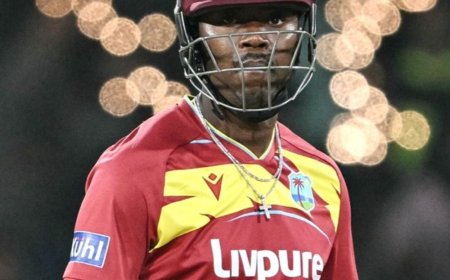 वेस्टइंडीज के पॉवेल और रदरफोर्ड को ICC की फटकार:एक-एक डिमेरिट पॉइंट भी मिला; रदरफोर्ड ने वाइड नहीं मिलने पर अंपायर से की बहस