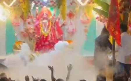 रसधान में सजा मां दुर्गा का दरबार:रसधान में भक्ति का माहौल, मां दुर्गा के दर्शन को पहुंच रहे श्रद्धालु