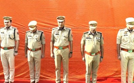 औरैया में पुलिस स्मृति दिवस पर शहीद जवानों को नमन:पुलिस अधीक्षक समेत अधिकारियों और कर्मचारियों ने अर्पित किए श्रद्धा-सुमन