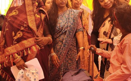 308 दिव्यांग बच्चों को मिले 435 सहायक उपकरण:अम्बेडकरनगर में पढ़ाई और स्कूल आने-जाने में होगी सहूलियत