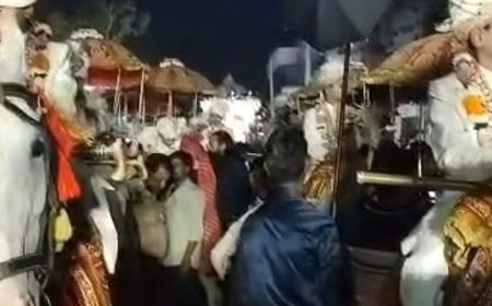 मथुरा में महाराजा अग्रसेन की शोभायात्रा निकली:अग्रवाल समाज ने धूमधाम से निकाली, मसानी चौराहे से शुरू होकर कई मार्गों से गुजरी