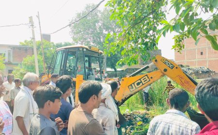 कानपुर में 36 घंटे चला रेस्क्यू ऑपरेशन:नशे की हालत में तालाब में कूदे बुजुर्ग की बॉडी निकाली, खर पतवार होने से समय लगा