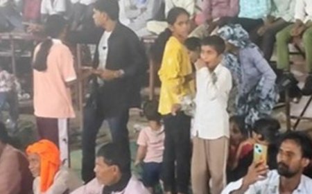 अकबरपुर दशहरा मेले में उमड़ी भीड़:सांस्कृतिक कार्यक्रमों का हो रहा मंचन, कलाकारों की प्रस्तुतियों ने बांधा समां