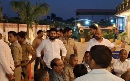 पूर्व विधायक के समर्थकों पर विधायक से अभद्रता का आरोप:नानपारा में अपना दल (एस) के रामनिवास वर्मा से हुई तीखी नोंकझोक