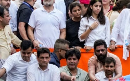 राहुल बोले- वोट चोरी बर्दाश्त नहीं करेंगे:कांग्रेस का दावा- 1 नवंबर की रैली में 10 लाख लोग आएंगे; कारोबारियों ने इसे टालने की अपील की थी