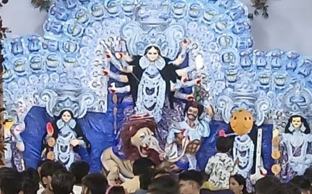 लखनऊ में नवरात्रि उत्सव की धूम:कठौता झील के पास सजाया माता का पंडाल, प्रतियोगिता में बच्चों किया डांस
