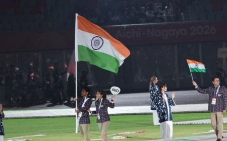 पैरा एशियन गेम्स- ओपनिंग सेरेमनी में प्रमोद-सिमरन ने थामा तिरंगा:भारत के 168 एथलीट लेंगे हिस्सा, 24 अक्टूबर तक चलेंगे खेल