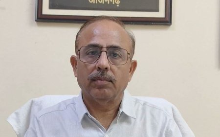 आजमगढ़ के दोनों ADM का ट्रांसफर:एडीएम प्रशासन संजय चावला को झांसी तो ADM वित्त नरेंद्र सिंह को कानपुर, प्रयागराज से राजीव शुक्ला का आजमगढ़ ट्रांसफर